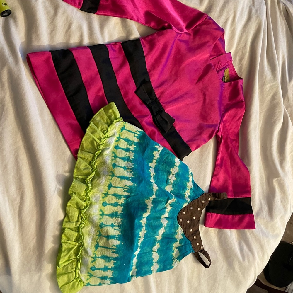 ❌SOLD❌Free with purchase of two items in a bundle** 
Two dresses